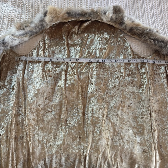 POL Faux Fur Rabbit Vest- Small - Picture 7 of 10